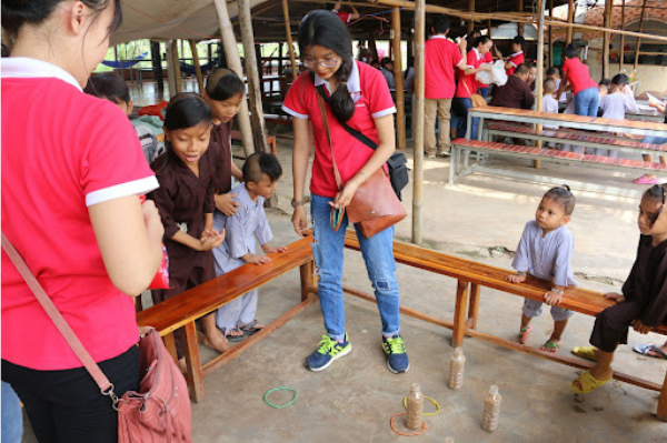 Chuyen di tu thien chua Quang Linh Dong Nai