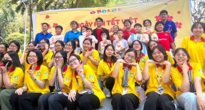 Phuong Nam Education – Diamantsponsor des Programms “Freiwilliger Frühling 2024” der Abteilung für deutsche Sprache und Literatur an der Universität für Sozialwissenschaften und Geisteswissenschaften (USSH)